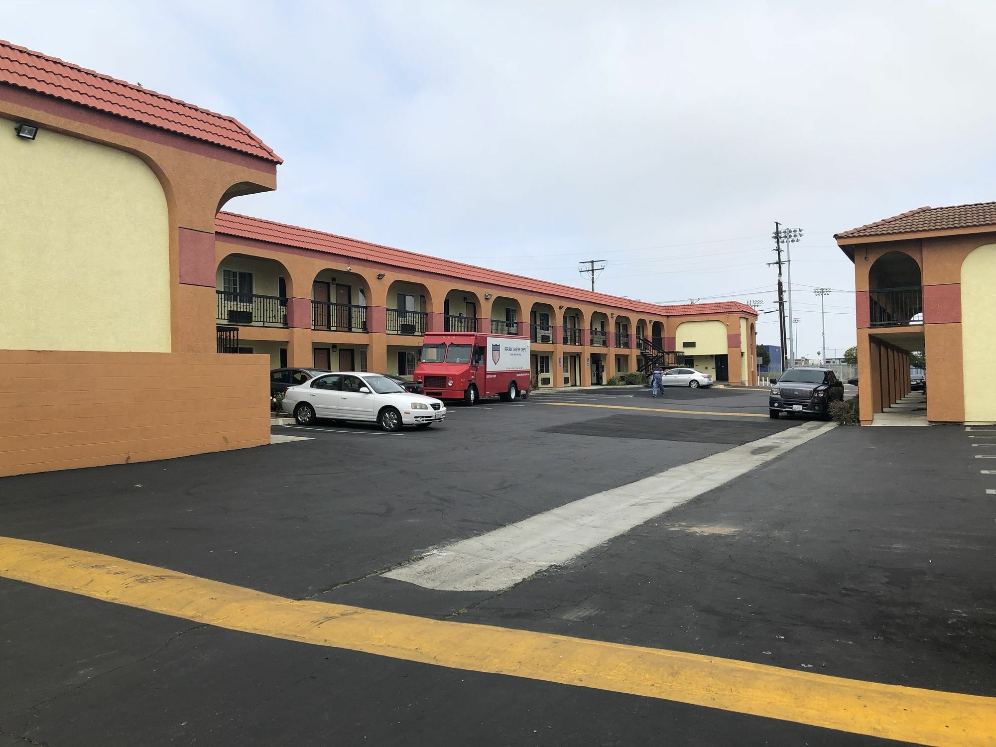 La Mirage Inn Lax Airport West Athens Exterior photo